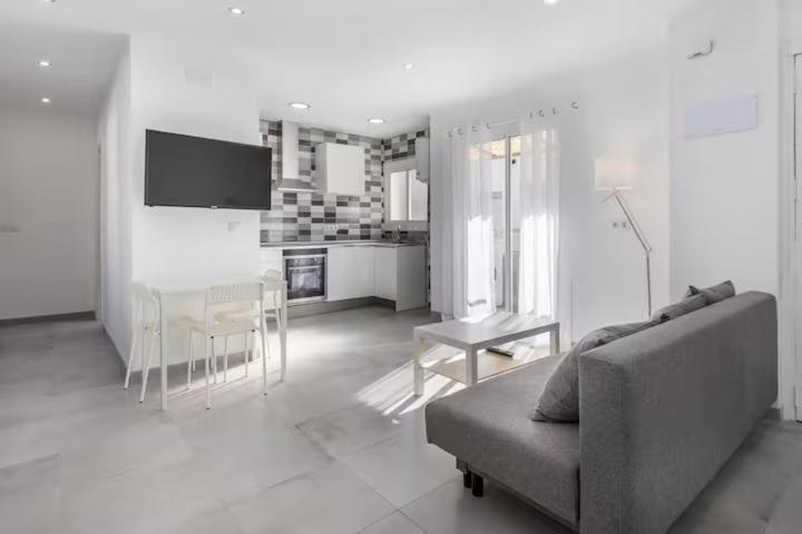 Placid Puerto Apartment